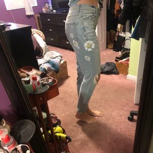 EXPRESS DAISY GIRLFRIEND JEANS